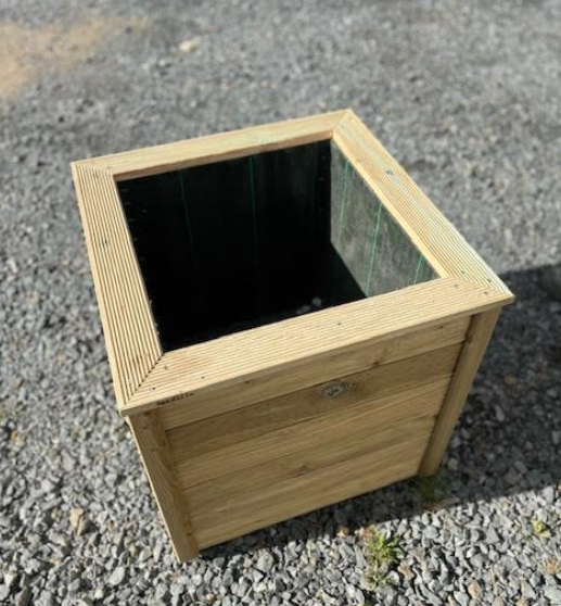 Jardiniere carrée
