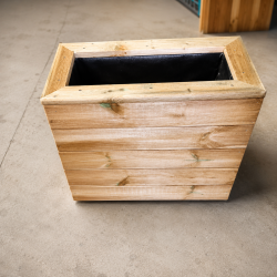 Petite jardinière en bois 60x35x50